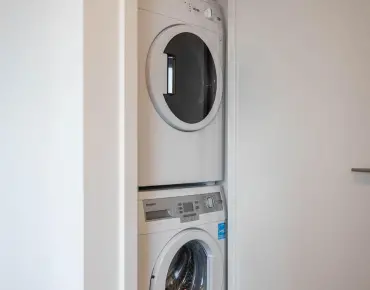 #1913-188 Cumberland St Annex 1 beds 1 baths garage 490000.00