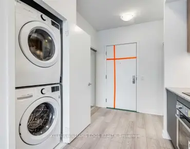 #311-120 Parliament St Moss Park 1 beds 1 baths garage 459000.00