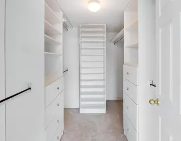 
            #403-2 Covington Rd Englemount-Lawrence 2睡房3卫生间2车位, 出售价格1099000.00加元                    