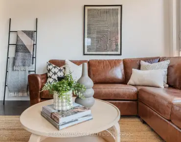 
            126 St David St Regent Park 2睡房2卫生间1车位, 出售价格939800.00加元                    
