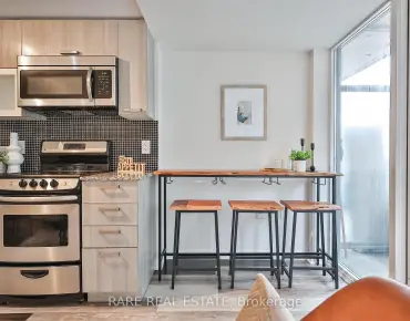 #518 W-36 Lisgar St Little Portugal 2 beds 1 baths 1 garage 349000.00