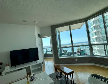 #2009-228 Queens Quay W Waterfront Communities C1 1 beds 1 baths 1 garage 786000.00
