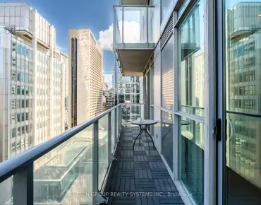 
#1307-126 Simcoe St Waterfront Communities C1 2 beds 1 baths  garage 500000.00        