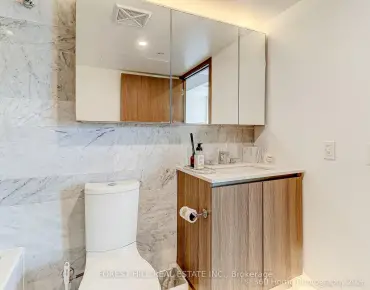 #1215-17 Bathurst St Waterfront Communities C1 3 beds 2 baths 1 garage 899990.00