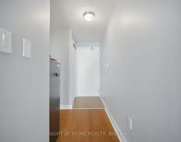 #2107-10 Navy Warf Crt Waterfront Communities C1 1 beds 1 baths 1 garage 634999.00