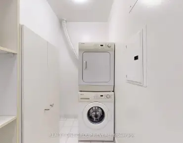 
#3707-2191 Yonge St Mount Pleasant West 1 beds 1 baths  garage 589000.00        