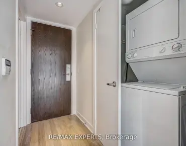 #801-80 Western Battery Rd Niagara 1 beds 1 baths garage 479000.00