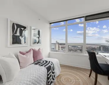 
#2015-17 Bathurst St Waterfront Communities C1 3 beds 2 baths 1 garage 840000.00        