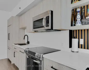 
            #Lph01-21 Nelson St Waterfront Communities C1 2睡房3卫生间2车位, 出售价格1299999.00加元                    