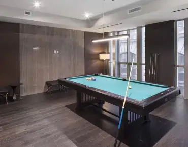 
            #5217-70 Temperance St S Bay Street Corridor 2睡房2卫生间车位, 出售价格699999.00加元                    
