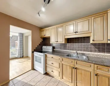 
#103-30 Sunrise Ave Victoria Village 3 beds 2 baths 1 garage 500000.00        