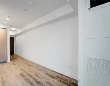 
#LPH16-28 Eastern Ave Moss Park  beds 1 baths  garage 349000.00        