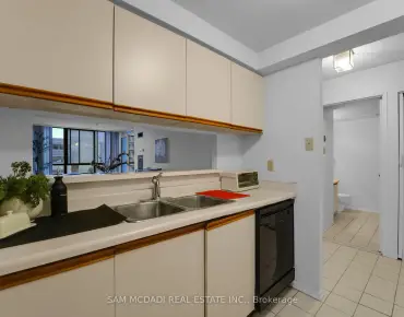 #613-117 Gerrard St E Church-Yonge Corridor 1睡房1卫生间1车位, 出售价格423000.00加元