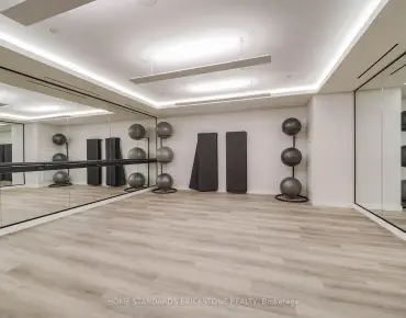 #1705-117 Broadway Ave Mount Pleasant West 2睡房2卫生间车位, 出售价格499000.00加元