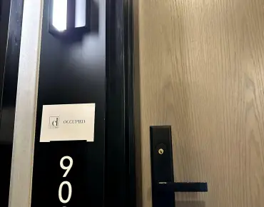 
            #903-30 Tretti Way Clanton Park 3睡房2卫生间1车位, 出售价格698000.00加元                    