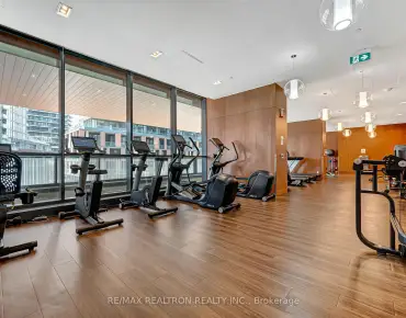 
#811-19 Bathurst St Waterfront Communities C1 3 beds 2 baths  garage 799000.00        