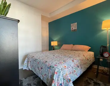 
            #514-105 George St Moss Park 1睡房1卫生间车位, 出售价格499000.00加元                    