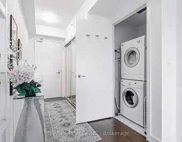
#2009-58 Orchard View Blvd Yonge-Eglinton 1 beds 2 baths 1 garage 689000.00        