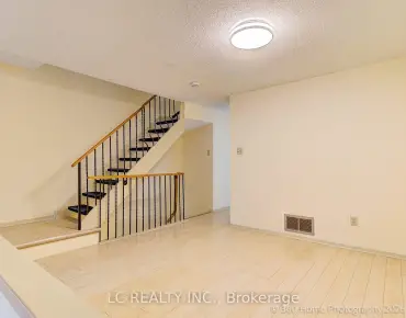 
70 Dutch myrtle Way Banbury-Don Mills 3 beds 4 baths 2 garage 868000.00        
