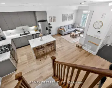 
#TH 11-7 Oakburn Cres Willowdale East 3 beds 4 baths 3 garage 1340888.00        