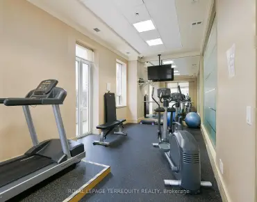 #406-48 St Clair Ave W Yonge-St. Clair 1睡房2卫生间1车位, 出售价格739000.00加元