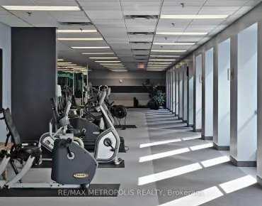 #311-7 Carlton St Church-Yonge Corridor 2睡房2卫生间车位, 出售价格675000.00加元
