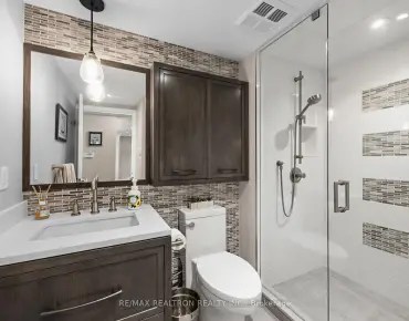 
#509-268 Ridley Blvd Bedford Park-Nortown 2 beds 2 baths 1 garage 759000.00        