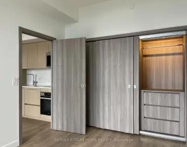 #2208-38 Widmer St Waterfront Communities C1 2睡房1卫生间车位, 出售价格599000.00加元