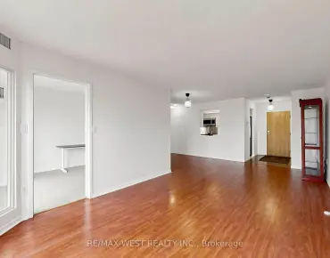 #1302-5 Concorde Pl Banbury-Don Mills 1 beds 2 baths 1 garage 569000.00