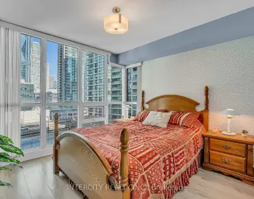 #1010-12 Yonge St Waterfront Communities C1 2 beds 2 baths 1 garage 830000.00