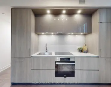 
#1204-15 Mercer St Waterfront Communities C1 2 beds 2 baths  garage 699000.00        