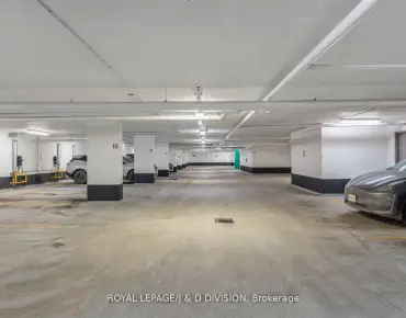 
            #710-1 Strathgowan Ave Lawrence Park South 2睡房3卫生间2车位, 出售价格2195000.00加元                    