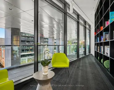 
            #2703-125 Peter St Waterfront Communities C1 1睡房1卫生间车位, 出售价格579000.00加元                    