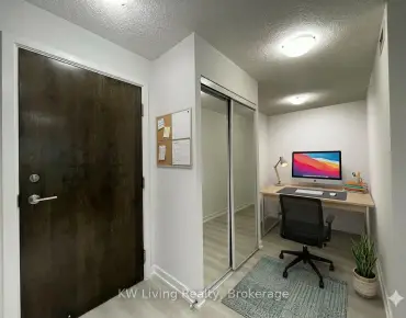 
            #705-33 Bay St Waterfront Communities C1 1睡房1卫生间1车位, 出售价格548000.00加元                    
