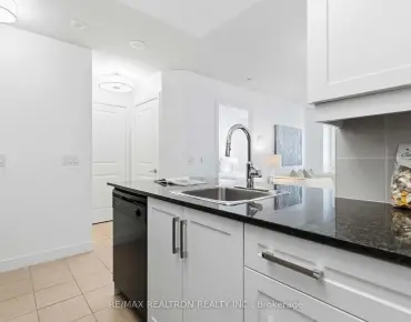 #1702-35 Bales Ave Willowdale East 1睡房1卫生间1车位, 出售价格399800.00加元
