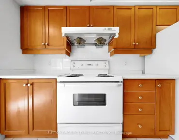 #212-5418 Yonge St Willowdale West 2睡房2卫生间1车位, 出售价格659900.00加元