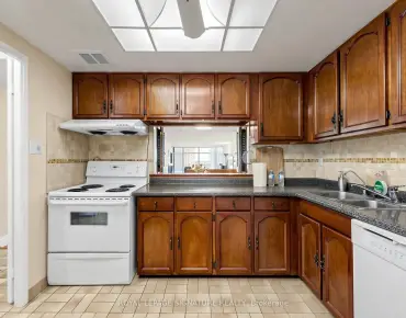 #1901-1555 Finch Ave E Don Valley Village 2睡房2卫生间1车位, 出售价格680000.00加元