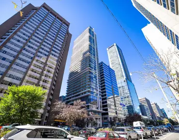 #1705-426 University Ave Kensington-Chinatown 1 beds 1 baths garage 448000.00