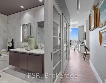 #5003-180 University Ave Bay Street Corridor 2 beds 3 baths 2 garage 3189000.00