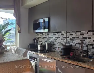 
#911-478 King St W Waterfront Communities C1 1 beds 1 baths  garage 530000.00        
