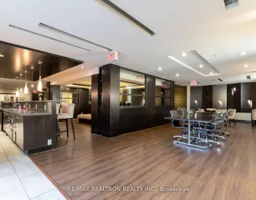 
#808-18 Yonge St Waterfront Communities C1 1 beds 1 baths  garage 500000.00        