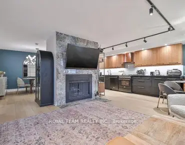 
            #C-PH 10-211 Saint Patrick St Kensington-Chinatown 3睡房2卫生间2车位, 出售价格1150000.00加元                    
