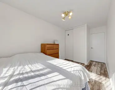 #1407-205 Hilda Ave Newtonbrook West 2睡房2卫生间1车位, 出售价格530000.00加元