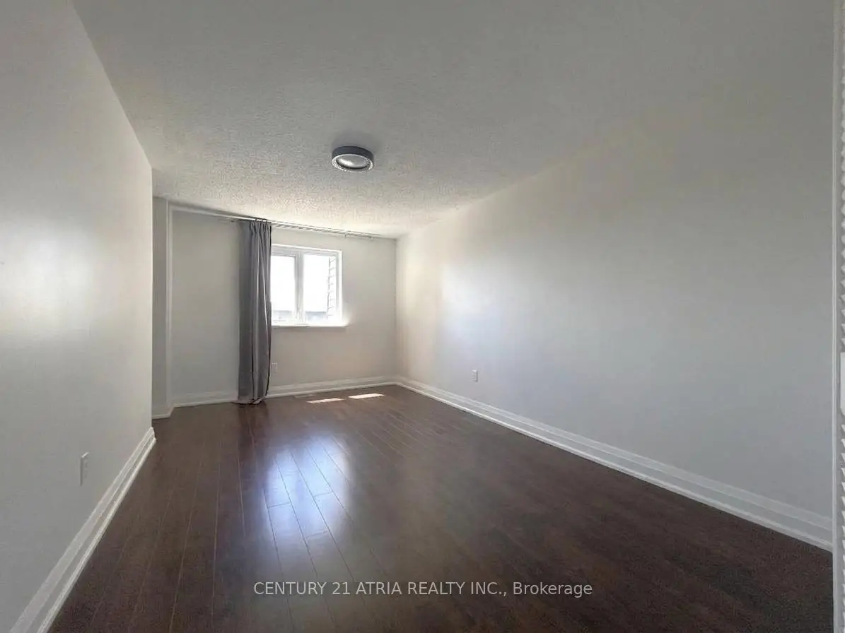 Toronto 共管镇屋