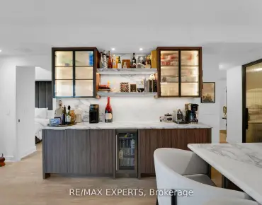 
#605-38 Cameron St Kensington-Chinatown 2 beds 3 baths 1 garage 1798000.00        
