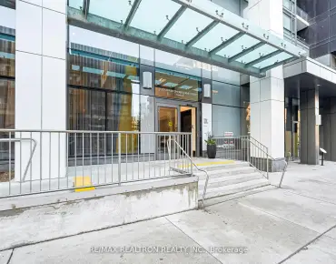 #1439-135 Lower Sherbourne St Waterfront Communities C8 1 beds 1 baths garage 388000.00