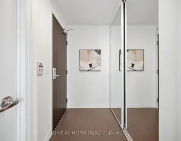 
            ##2511-19 Grand Trunk Cres Waterfront Communities C1 2睡房2卫生间1车位, 出售价格899800.00加元                    