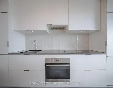 
            #4303-5 St Joseph St St Bay Street Corridor 1睡房1卫生间车位, 出售价格489000.00加元                    