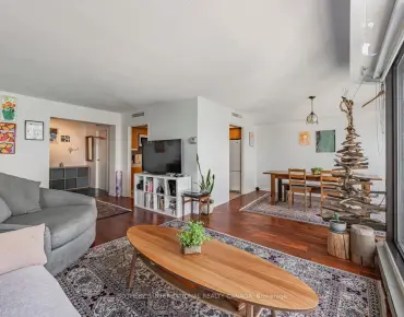 
            #2204-65 Harbour Sq Waterfront Communities C1 2睡房2卫生间1车位, 出售价格1299000.00加元                    