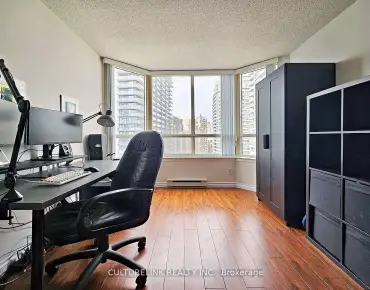 
            #2215-30 Greenfield Ave Willowdale East 1睡房1卫生间1车位, 出售价格499800.00加元                    